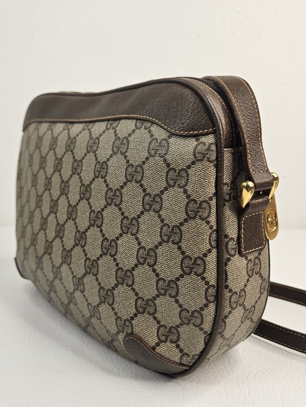 Authentic Vintage Gucci GG Supreme Monogram Crossbody Camera Bag Brown Leather - Picture 4 of 16